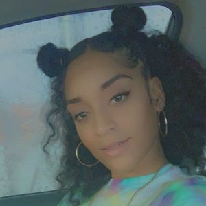 Meet your Posher, Tanisha